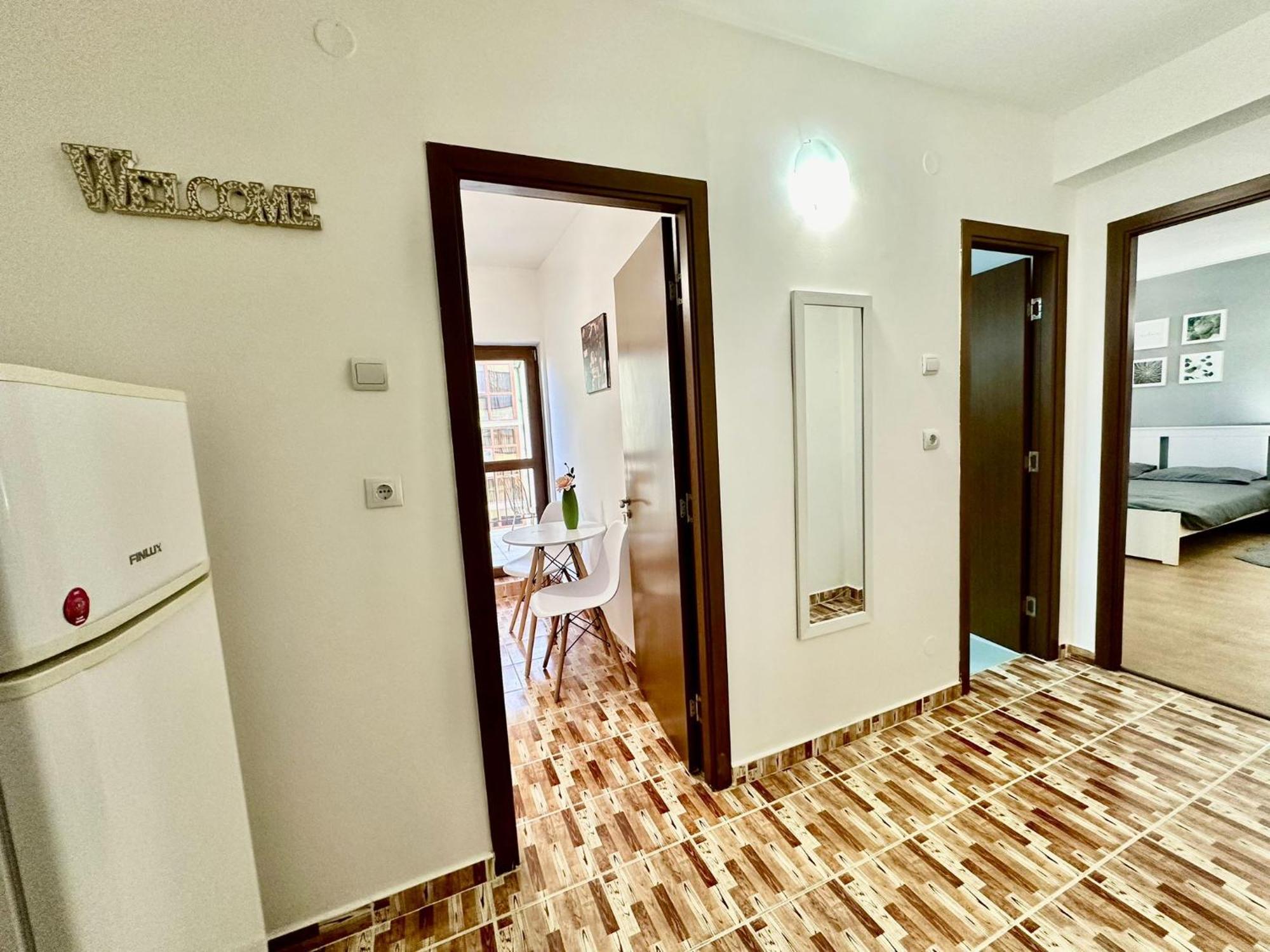 Apartament Novara 17 Craiova Buitenkant foto
